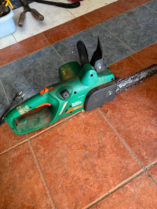 moto serra black & Decker