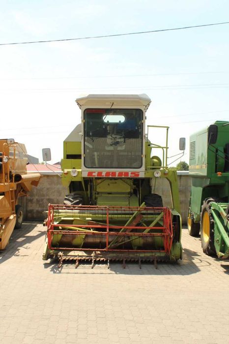 зернозбиральний комбайн Claas Dominator 38, клас, джондір