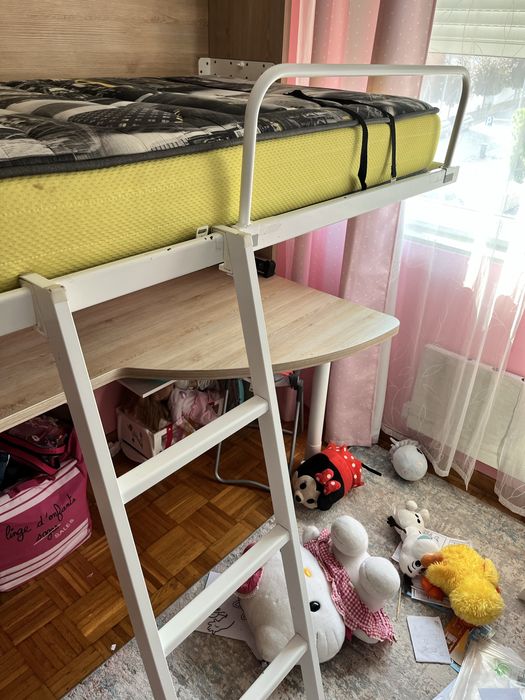 Cama 2 em 1 – Secretária + Cama rebatível