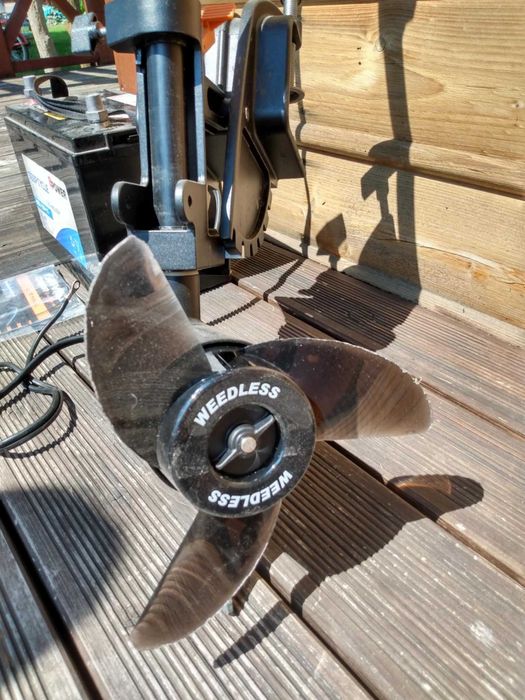 Silnik elektryczny SAVAGE do łodzi, pontonu z akumulatorem