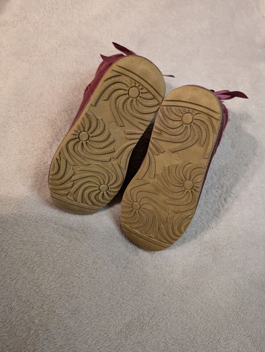 Угі натуральні 33р. 21.5см овчина