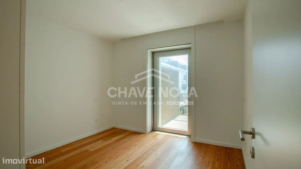 T1 com Vista Mar, Varanda, Garagem, Excelentes Comodidades AR/04947-TP