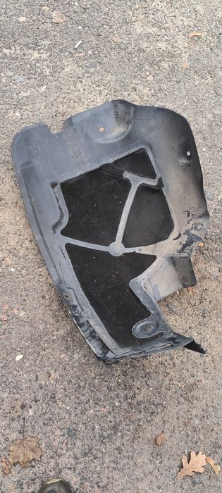 Задня частина переднього лівого підкрилка Opel Insignia