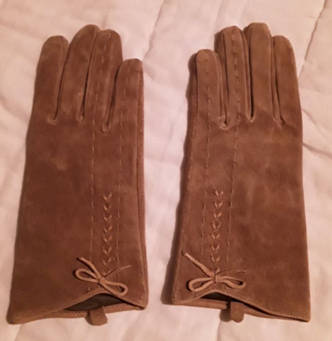 Par de luvas Senhora tipo camurça, tamanho 7,5