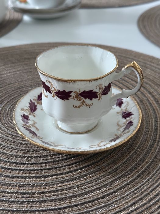 Filizanka ze spodkiem angielskiej porcelany