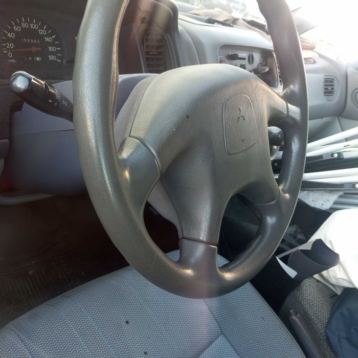 Carrinha Mitsubishi 9 lugares