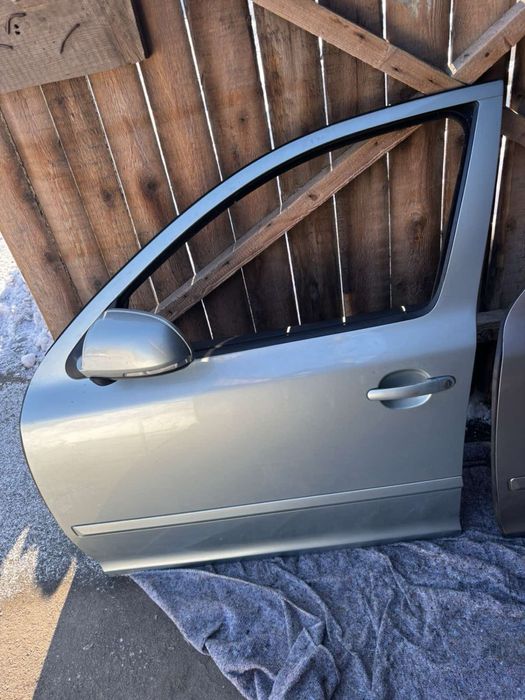 Дверка шкода октавія а5 skoda octavia a5 під покрас