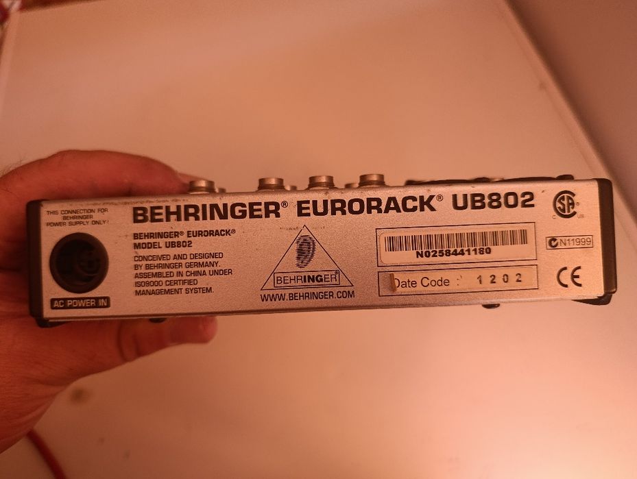 Mesa de mistura behringer