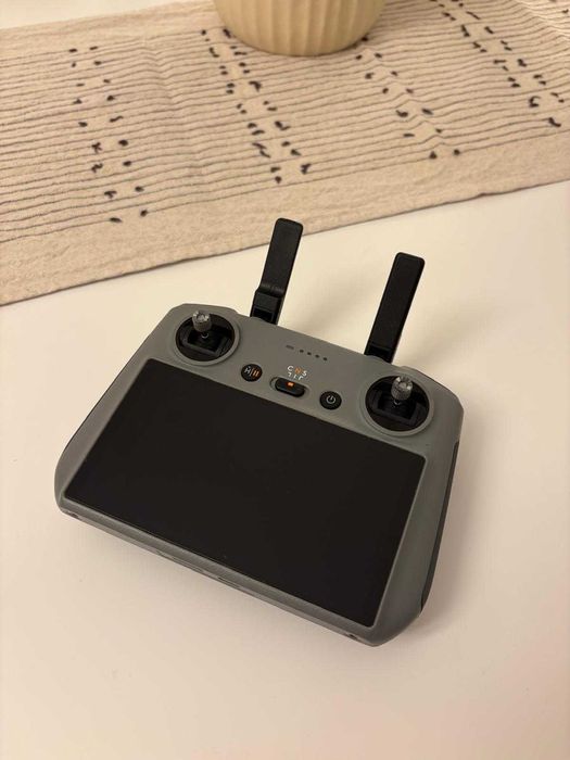 DJI Mini 4 Pro Fly More Combo com seguro