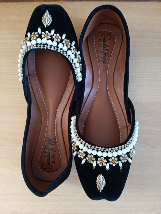 Индийские джутти