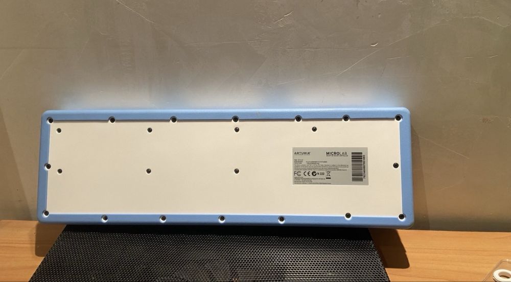 MIDI-клавіатура Arturia MicroLab пропунуйте вашу ціну