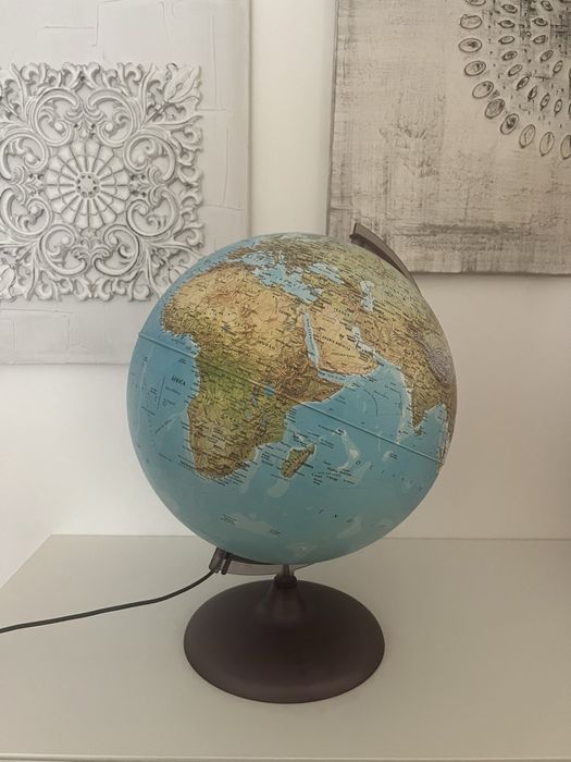 Globo Mapa Mundo Iluminado