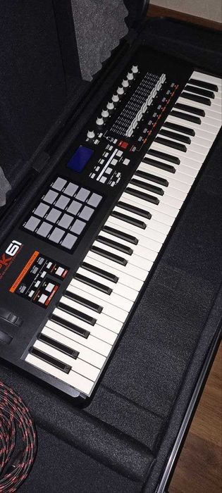 AKAI MPK 61 MIDI-клавіатура-контролер+Кейс для синтезатора GATOR 61