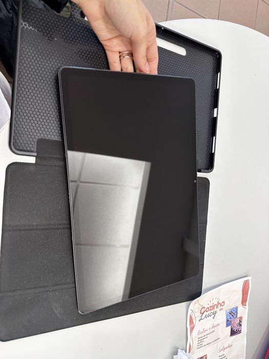 Tablet Lenovo tab 12 + pen