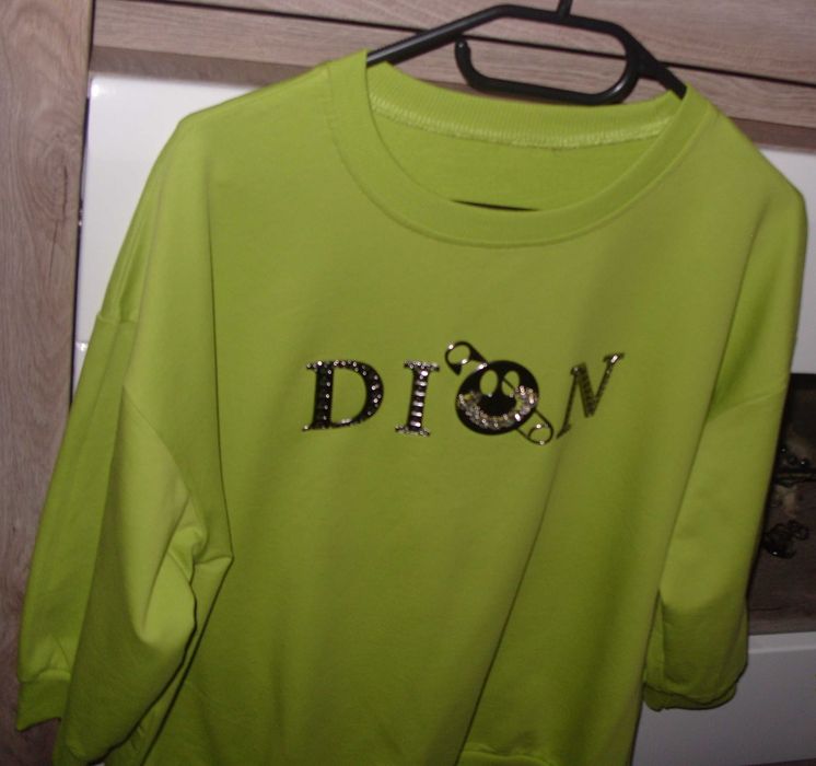 MEGI Bluza kolor _jabłuszko _Dion_ Agrafka cyrkonie_r. S/M/L