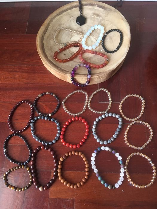 Pulseiras com cristais