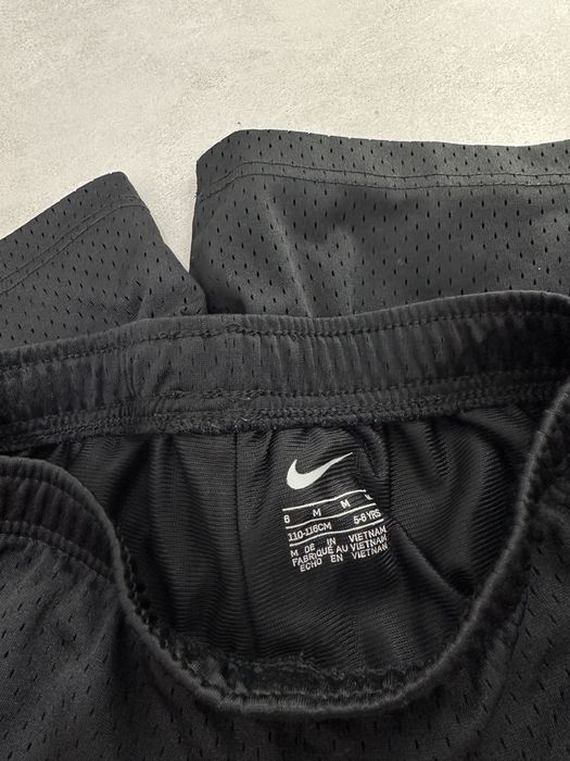 Spodenki nike czarne szorty do ćwiczeń dla chłopca 110-116cm