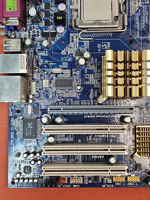 płyta główna Gigabyte GA-945GCMX-S2, Intel Pentium Dual-Core E2220