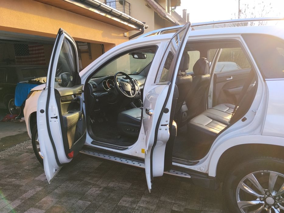Kia Sorento II 3.5V6 7 os,panorama 4x4