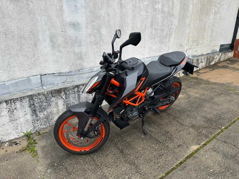 KTM Duke 125 (negociavel)