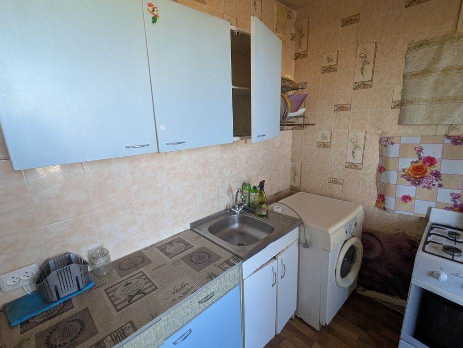 Продається 2 кімнатна квартира Тичини Березняки Лівобережна метро