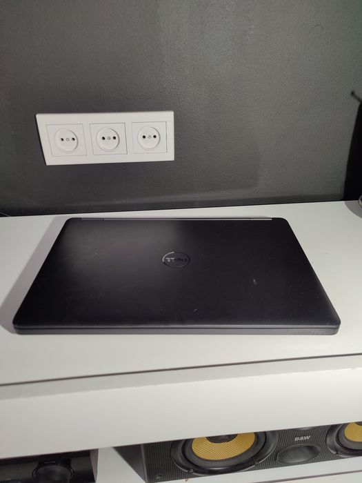 Ноутбук 15.6 dell latitude E5550 / i5/8 ГБ/SSD 128/full HD IPS