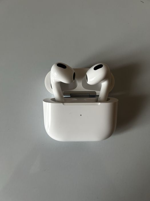 AirPods 3 generation