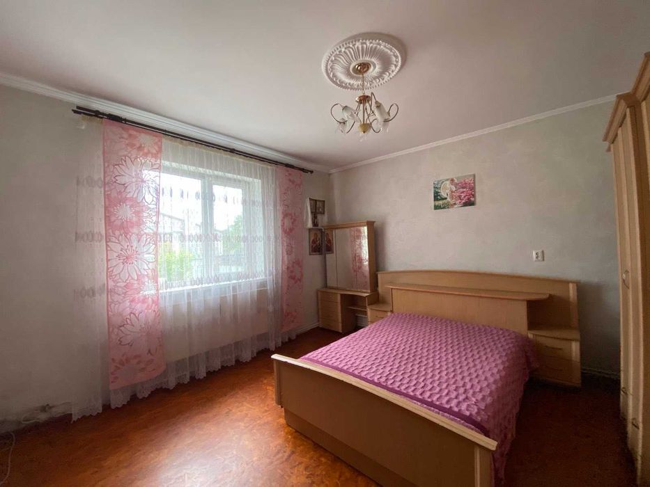 Продам спальний гарнітур