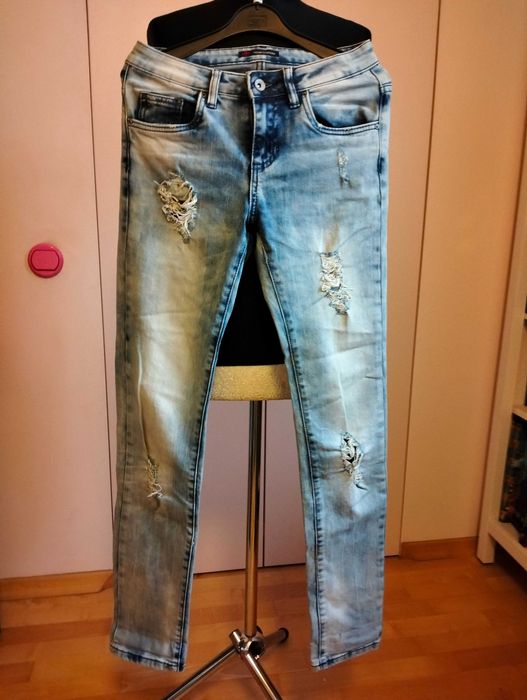 NOWE bez metki dziewczęce/ damskie jeansy Toxik3Denim rozmiar XS/34