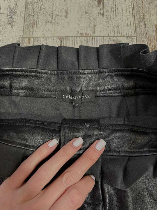 Юбка з єко шкіри