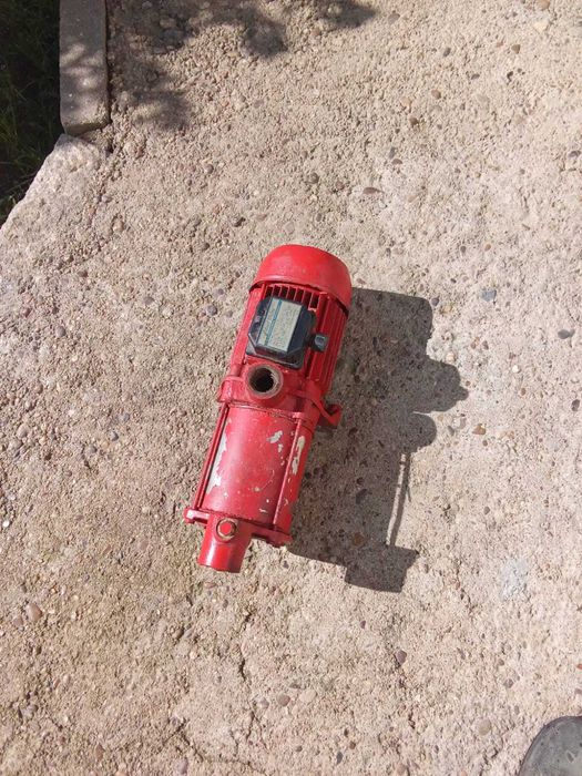 Bomba de superfície