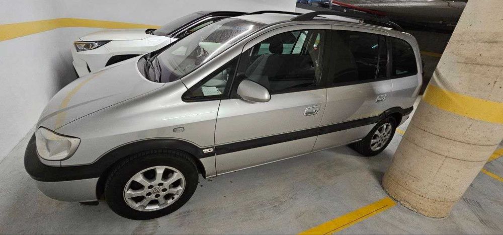 Opel Zafira 1.6 16V