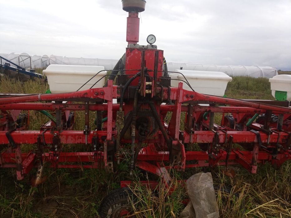 Сівалка 12 рядна навісна