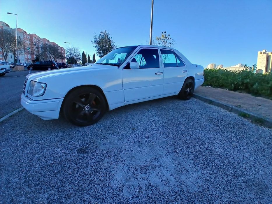 Mercedes benz E. 2.5 caixa automática