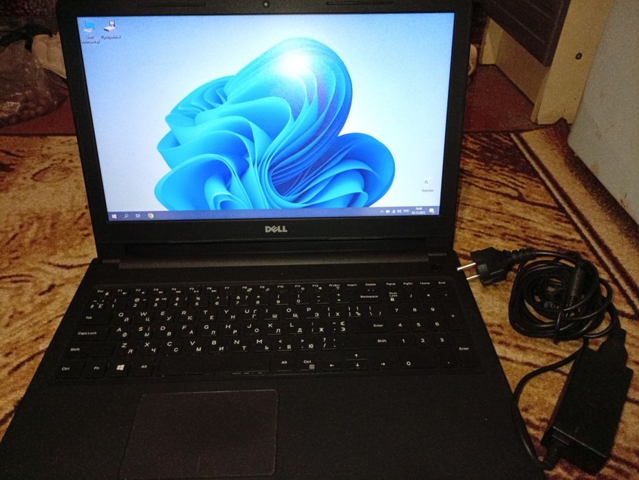Продаю ноутбук Dell Inspiron 15-3573 с отличной батареей