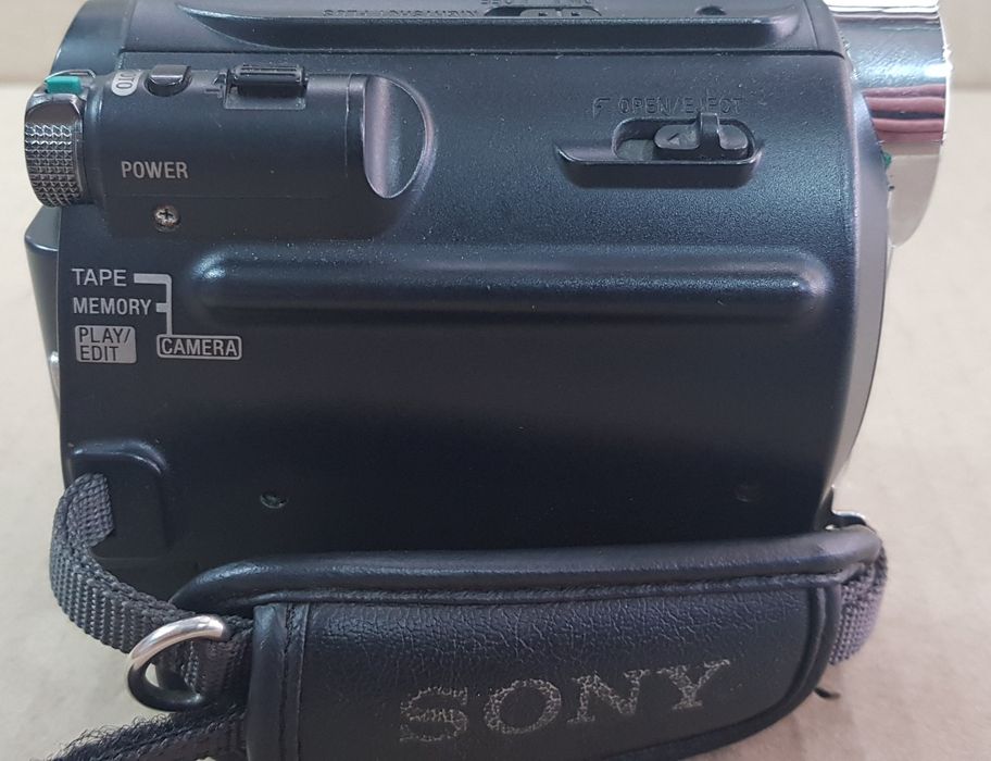 Видеокамера Sony DCR-HC62E