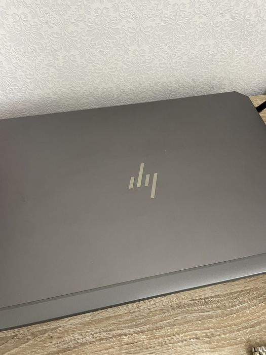 HP Zbook 17" G5 i7-8850H, P3200 (6GB), 32GB RAM, SSD 500GB