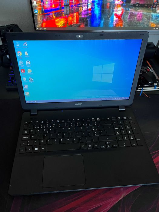 Acer Aspire ES1-571
