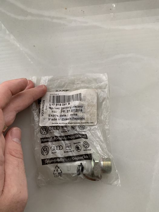 Датчик давления масла VAG