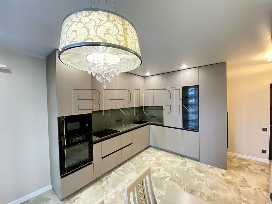 Apartment in Kyiv, 3-y mikrorayon Pivnichno-Brovarskoho masyvu, Darnytskyy masyv - View 2