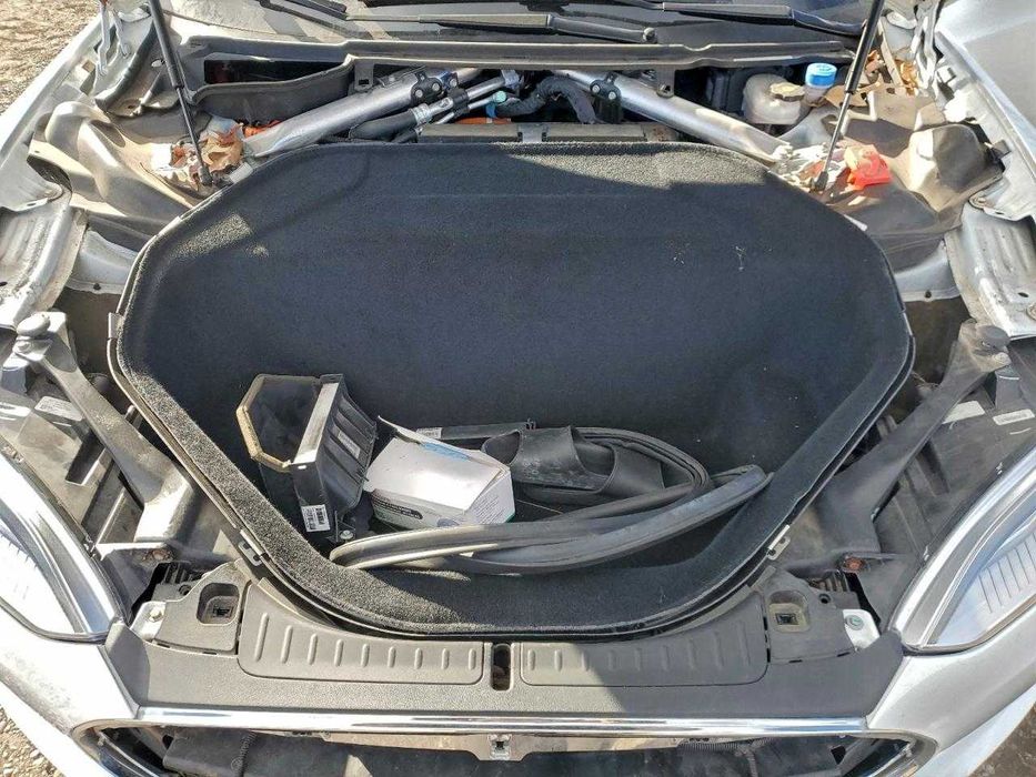 2015 Tesla Model S 85D