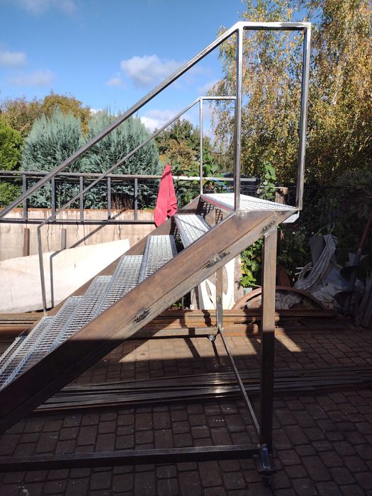 schody metalowe, schody krata wema, schody zewnętrzne,schody