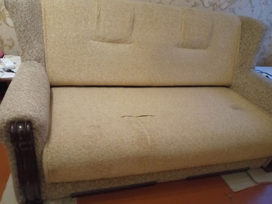 Продам Диван  м.Гнівань