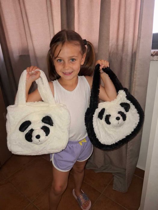 Revendo lote de 2500 Mochilas em peluches