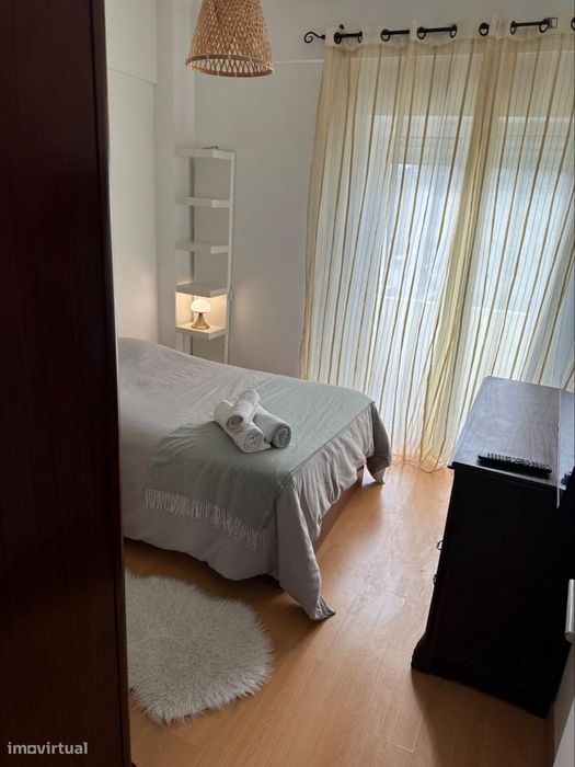 Quarto - localizado em Benfica Lisbon