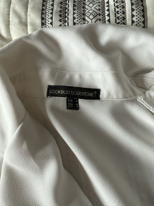 Женский деловой сарафан белый с шортами костюмчик