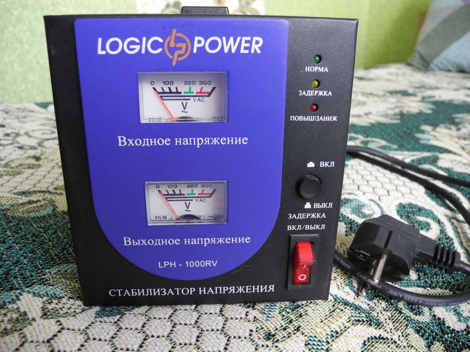 Cтабілізатор напруги logic power lpt 1000 вт.