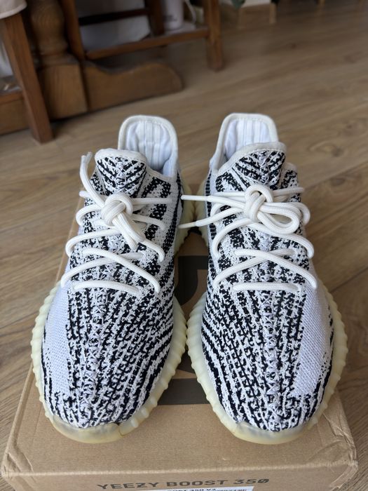 Adidas Yeezy Boost 350 V2 Zebra buty sneakersy biało czarne 42