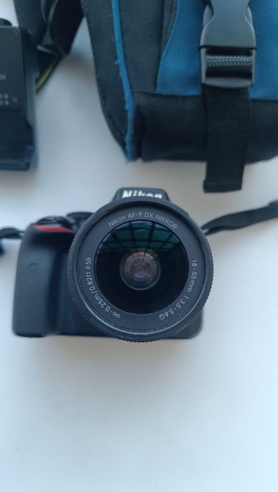 Máquina fotográfica Nikon D3300 com lente 18-55 e bolsa
