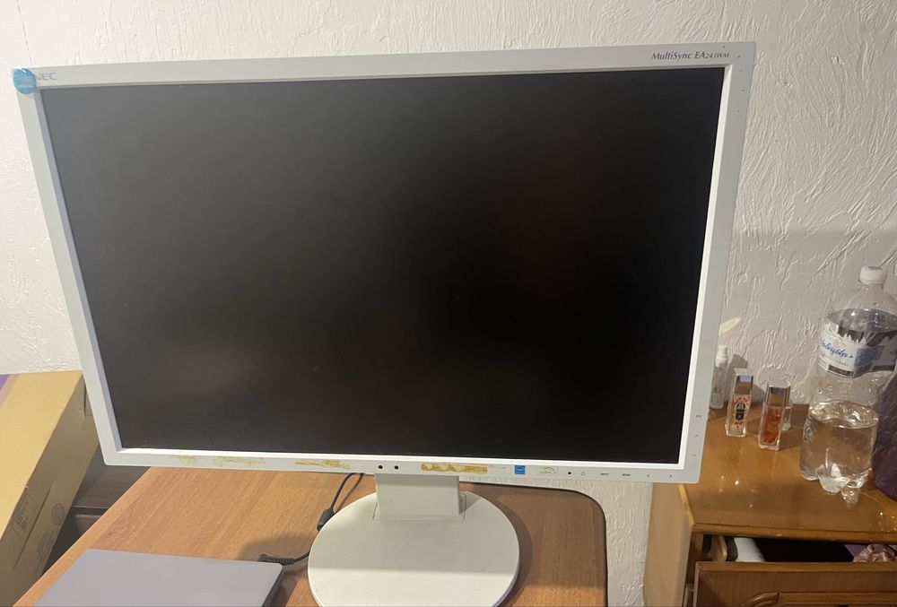 Продається монітор MultiSync EA243wm